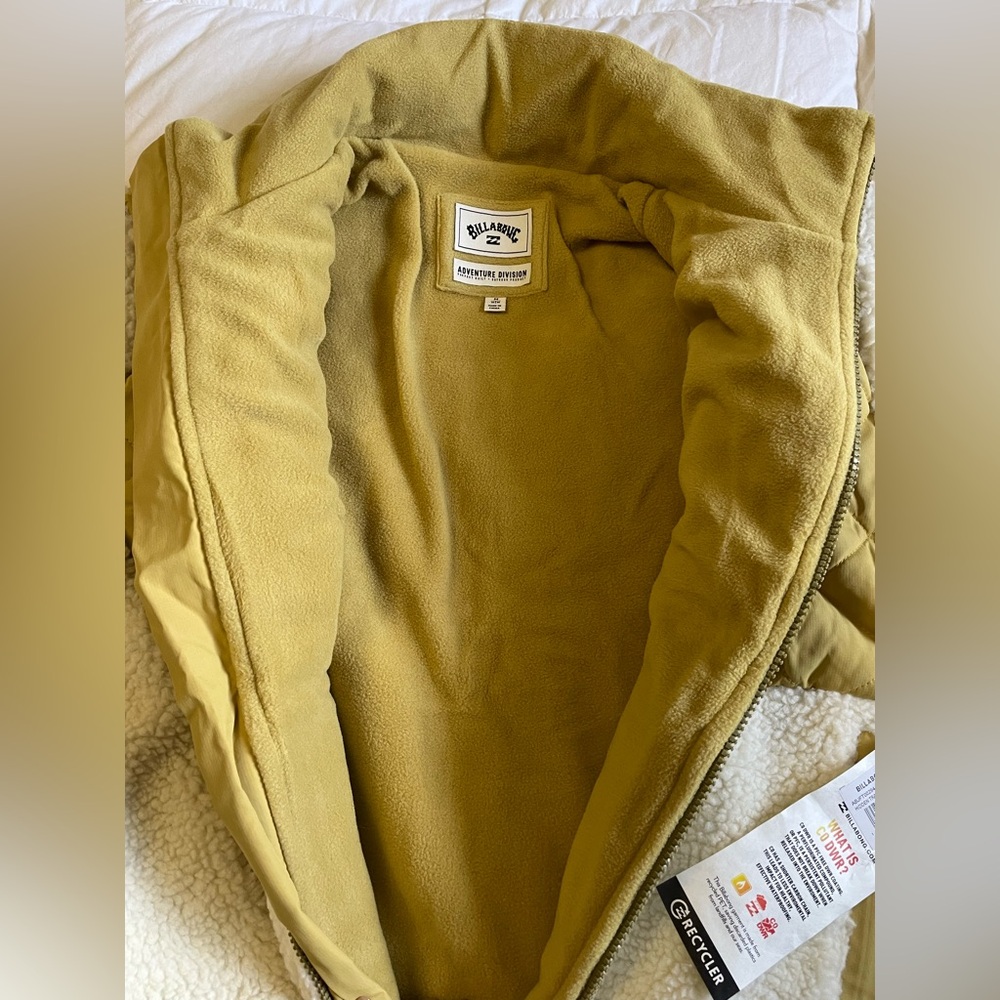 Billabong Adventure Division Quilted Yellow & Cream Sherpa Jacket - Picture 11 of 15